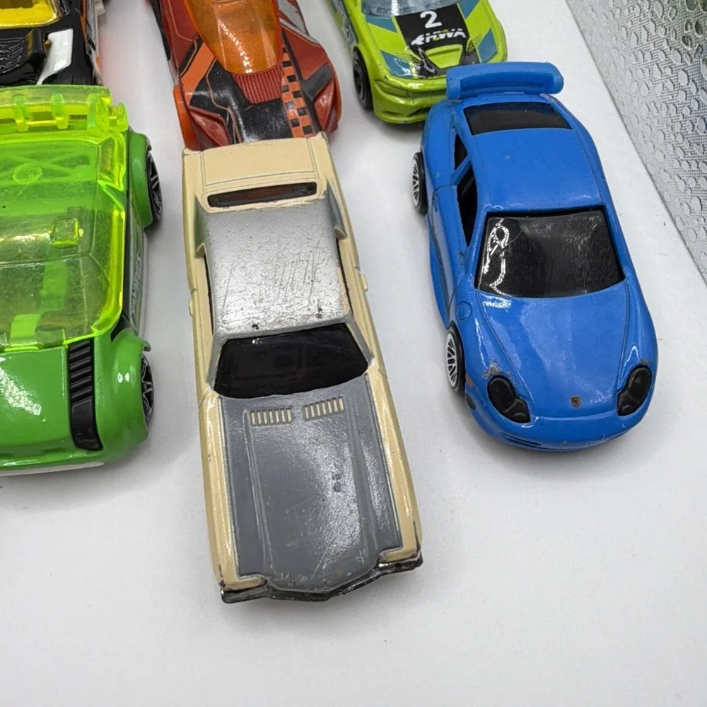 Lot 30 Hot Wheels Matchbox Diecast Cars Trucks Mixed Bundle Toy Vehicles 2010 Up